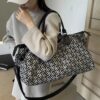 Patterned Large Capacity Travel Bag